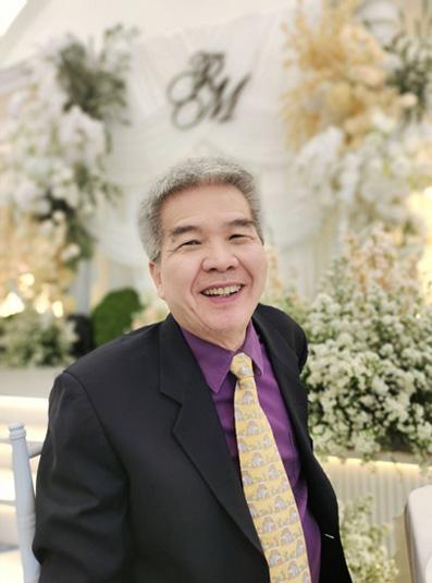 Veterinary Doctor Thanit Yoonnaisil